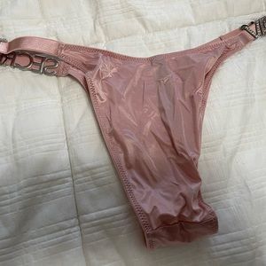 Victoria’s Secret Brazilian charm panties S, M